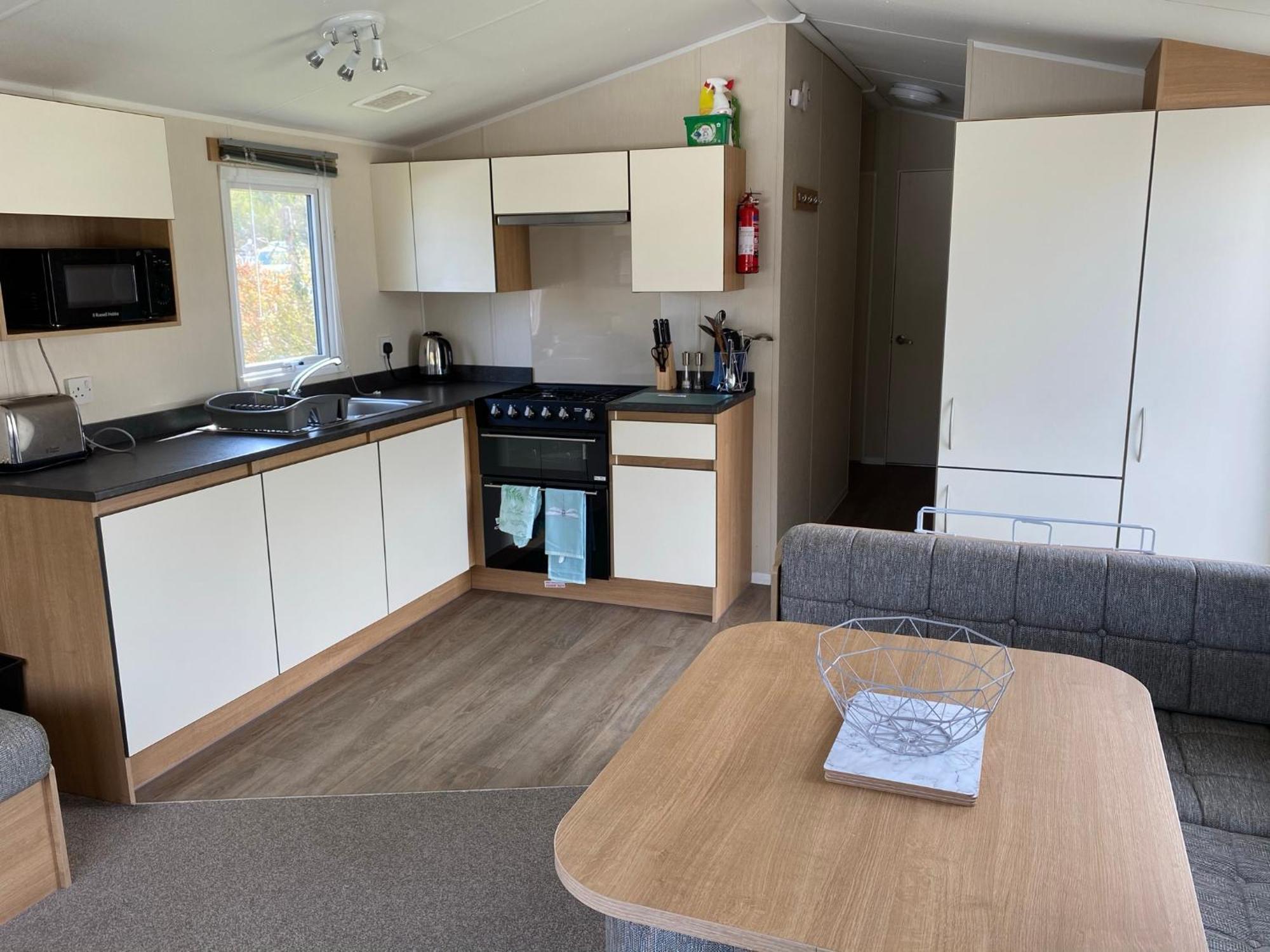 Whitecliff Bay Holiday Park - Most Popular Location Near Pools, Clubs And Beach Bembridge Exterior photo